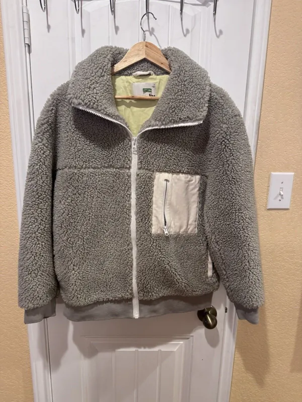 Wilfred Free  Aritzia Teddy Sherpa Jacket Zip Up Medium - Image 3