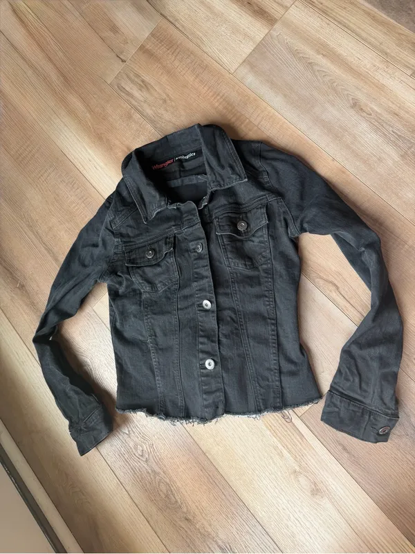 Wrangler Authentics Y2K Black Denim Jacket Raw Hem Cropped Size S - Image 2