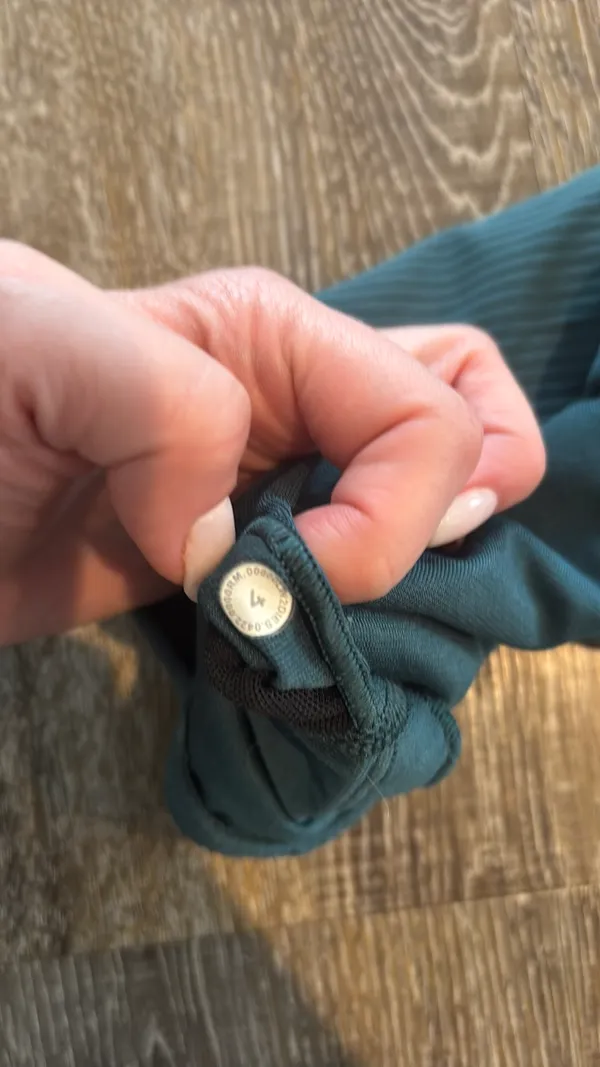 One-Shoulder Lululemon Bra - Image 4