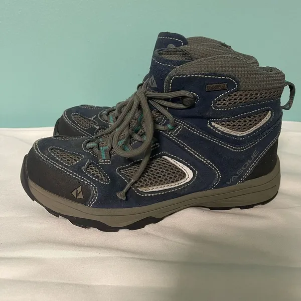 Vasque Leather Upper Hiking Boots Women's Size 5‎ Black And Gray - Image 5