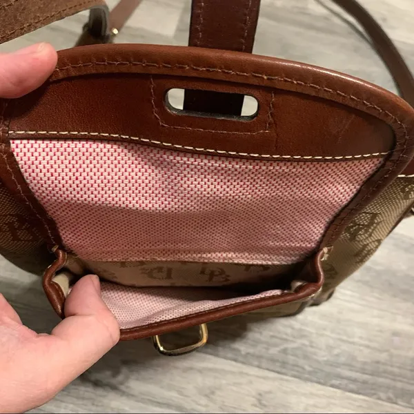 Dooney & Bourke Leather and Canvas Crossbody Signature/Logo Purse - Image 6