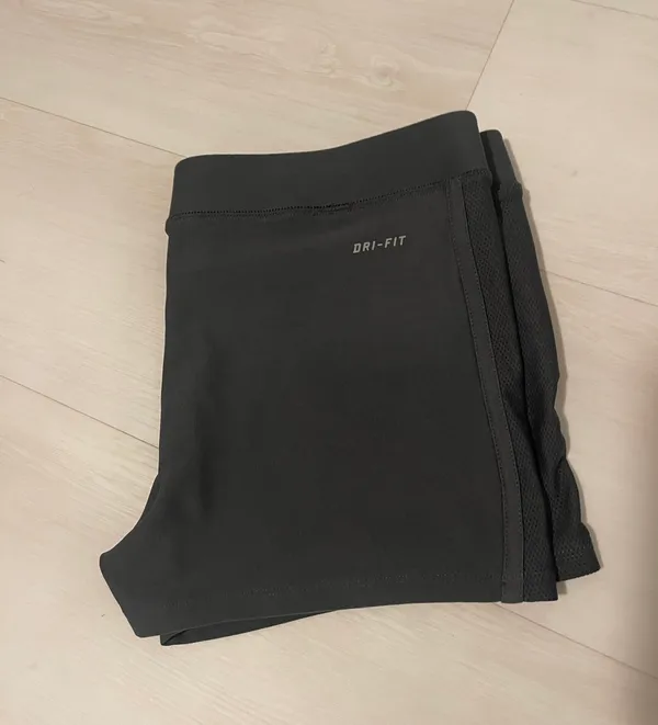 Nike Spandex Shorts - Image 3