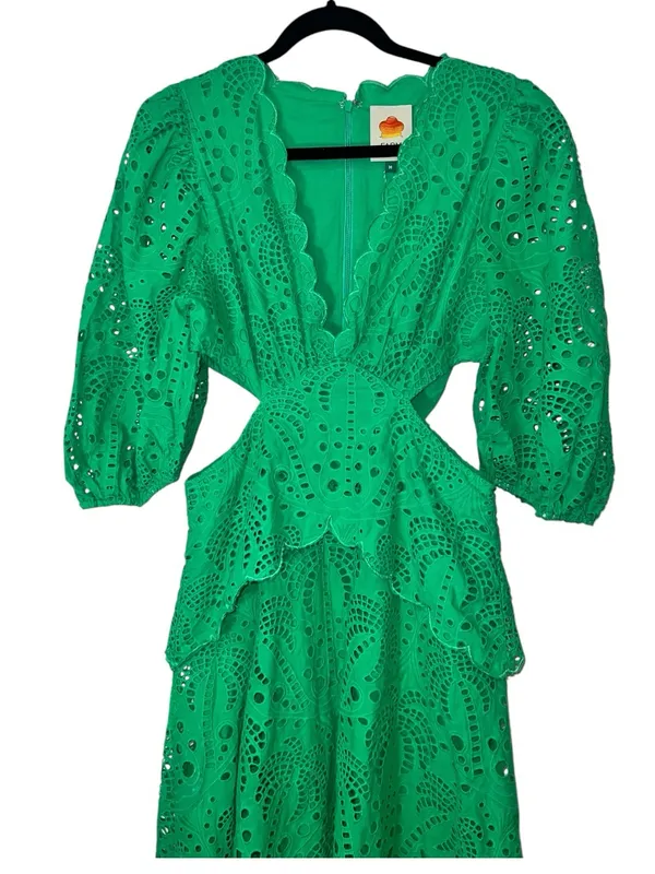 FARM Rio Green Richelieu Cutwork Midi Dress Bright Green Eyelet Cotton Sz M NWT - Image 9