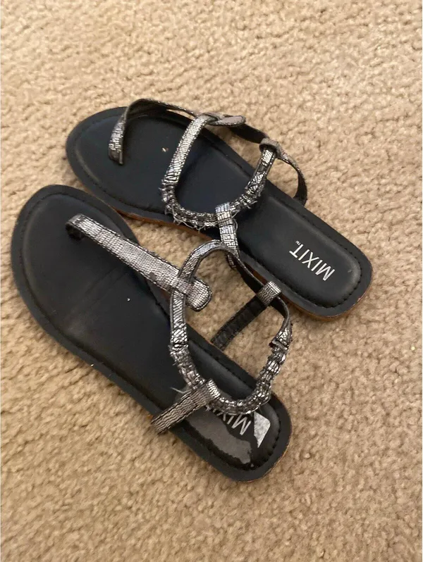 C326 Sandals size 8 used have imperfection on top from sticker - Image 2