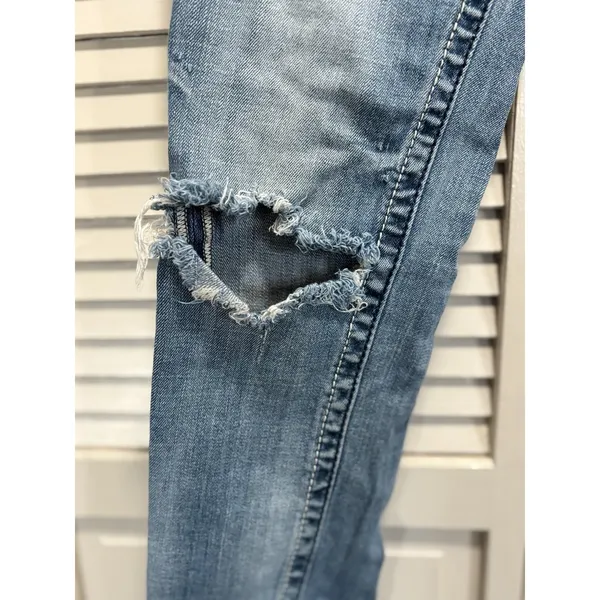 Miss‎ Me Boyfriend Capri Heavy Distress Jeans Embroidered/Gems Logo 25 Low Rise - Image 3