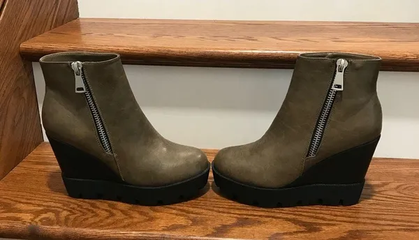 Qupid Heeled Booties - Image 4