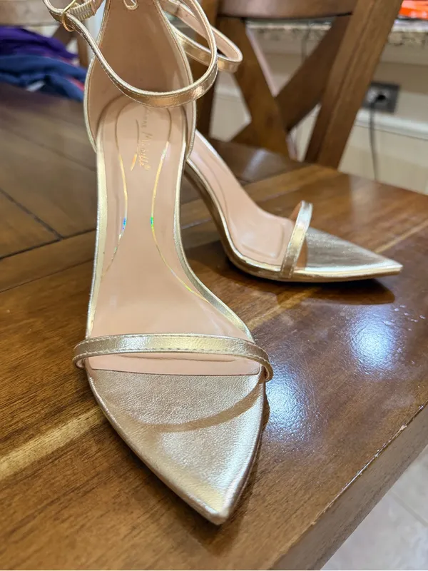Anne Michelle Gold Metallic Pointed Toe Ankle Strap Stiletto Heels Size 7.5 - Image 3