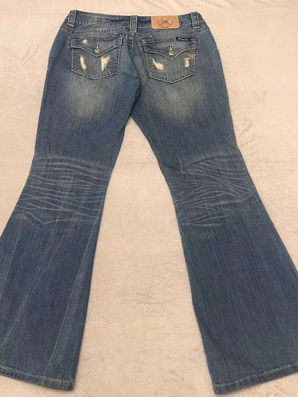 Miss Me Signature Women's Flare Jeans Size 29 Distressed Blue Denim Low Rise - Image 3