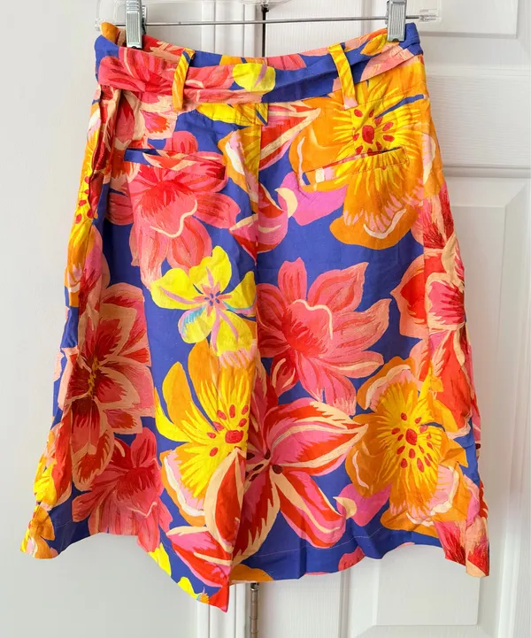 Farm Rio Linen Blend Belted Floral Bermuda Shorts, Size XS - Image 10