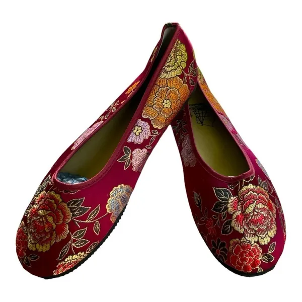 Embroidered Floral Ballet Flats Red Brocade Asian Inspired Slip-On Shoes 7.5 - Image 3