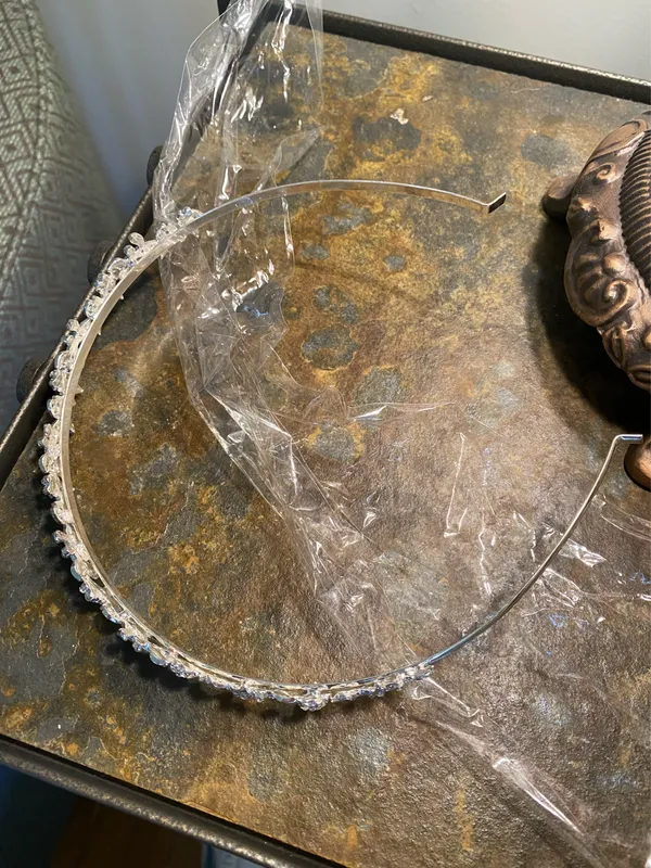 Silver metal headband with flowers and rhinestones on a vine - Image 2