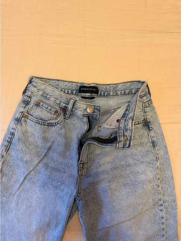 Aeropostale Jeans - Image 4