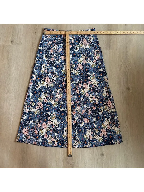 LOFT NWOT Women's Blue A-Line Floral Midi Skirt Size M - Image 2