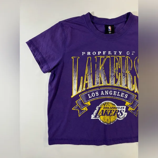 NBA Lakers Cropped Tshirt Size Large - Image 2