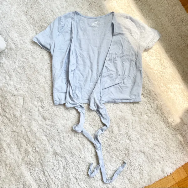 Hollister Light Blue Wrap Short Sleeve Crop Top - Image 2
