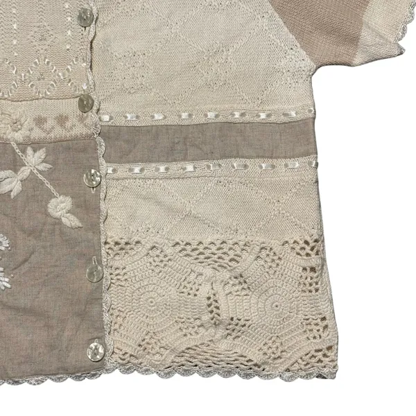 Vintage 220 Hickory Patchwork Crochet Floral Embroidered Cardigan Sweater sz M - Image 3