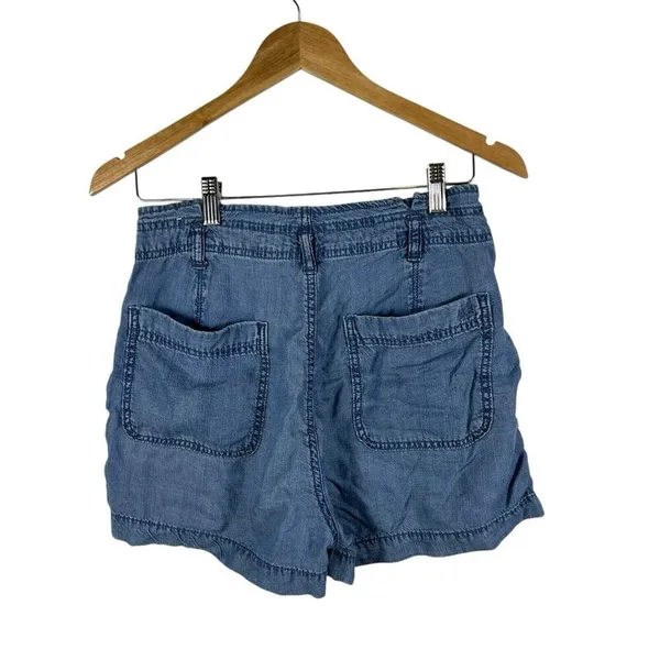 American Eagle Women's Chambray Pleated Paperbag Button‎ Fly Shorts Size 6 - Image 2