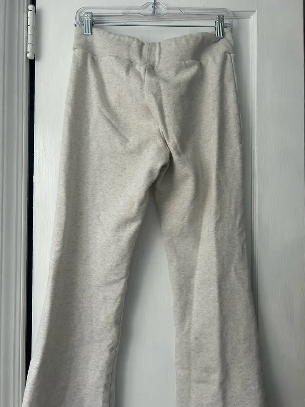 Brandy Melville Grey Sweatpants - Image 3