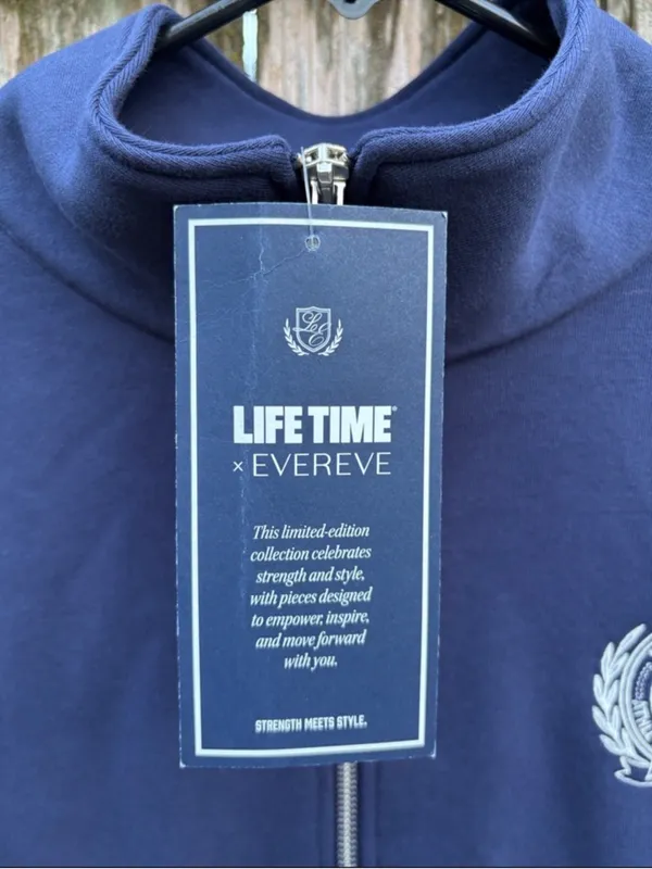 NWT EVEREVE X Lifetime 1/4 Zip Embroidered Logo Sweatshirt Navy Size XL - Image 2