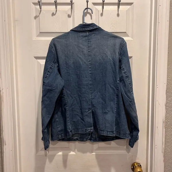 St. Johns Bay Womens 1X Blue Denim Blazer Jacket Stretch Cotton Medium Wash - Image 7