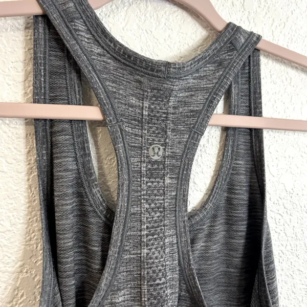 Lululemon Swiftly Tech Racerback Heathered Gray Womens Size 6 - Image 4