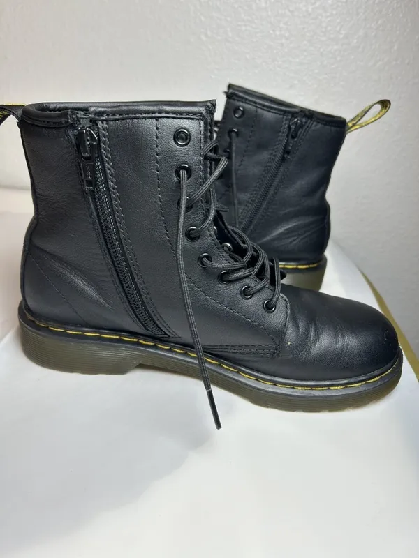Doc Dr Martens 14045 Vegan Felix Combat Lace Up Women's Size 4Boots - Image 7