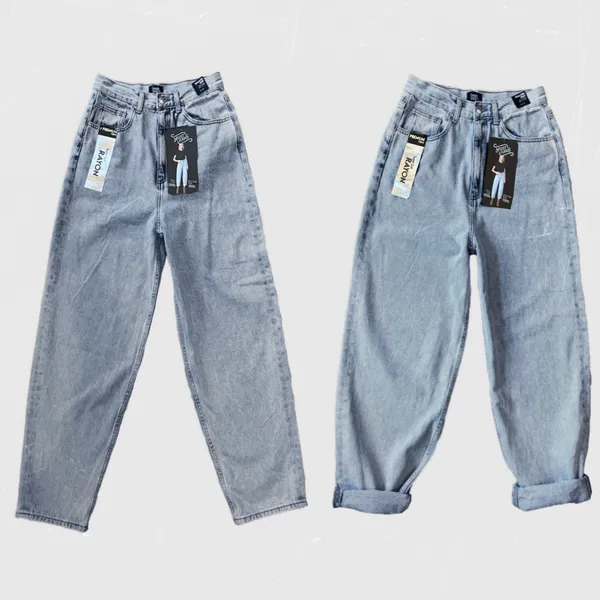 Simple Society Roll Cuff Balloon High Rise Mom's Jeans - Image 3