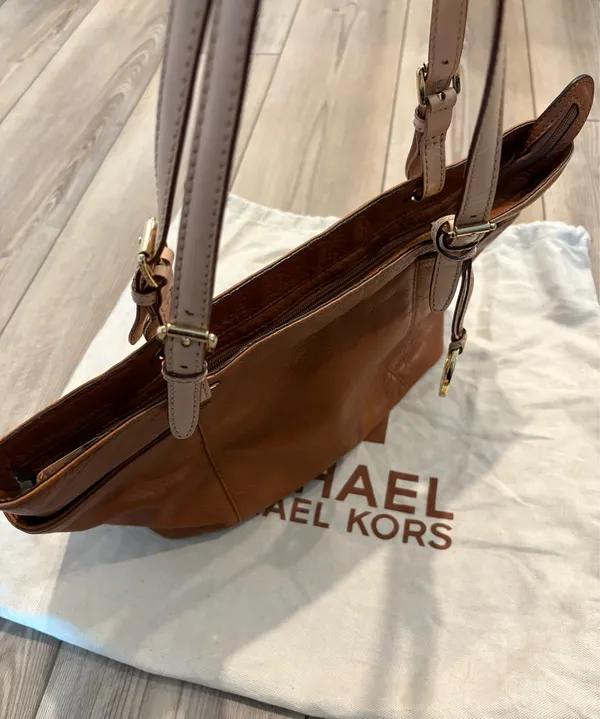Michael Kors Purse - Image 4