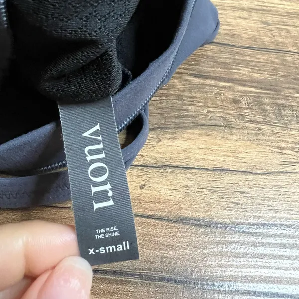 Vuori All The Feels Sports Bra XS Gray Strappy Back Low Impact Yoga Gym - Image 3