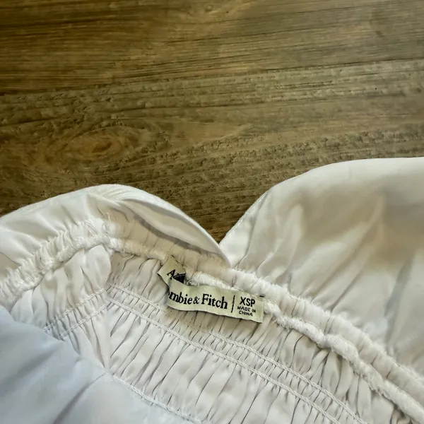 Abercrombie & Fitch White V-Neck Smocked Waist Sleeveless Dress - Image 3
