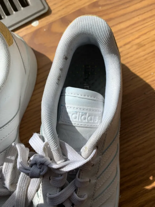 adidas Women’s White Leather Casual Shoe Sneaker Grand Court SE Size 8 - Image 3