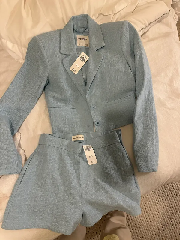 Abercrombie Matching Set - Image 5