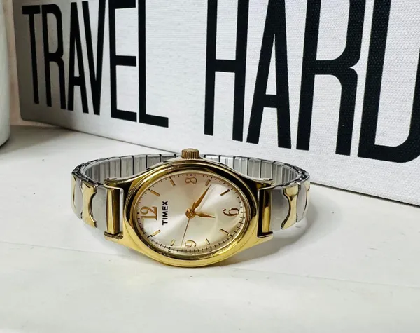 Timex Gold & Silver  Watch - Image 4