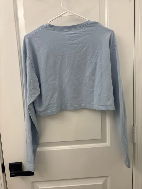 Alphalete long sleeve cropped Tshirt - Image 4