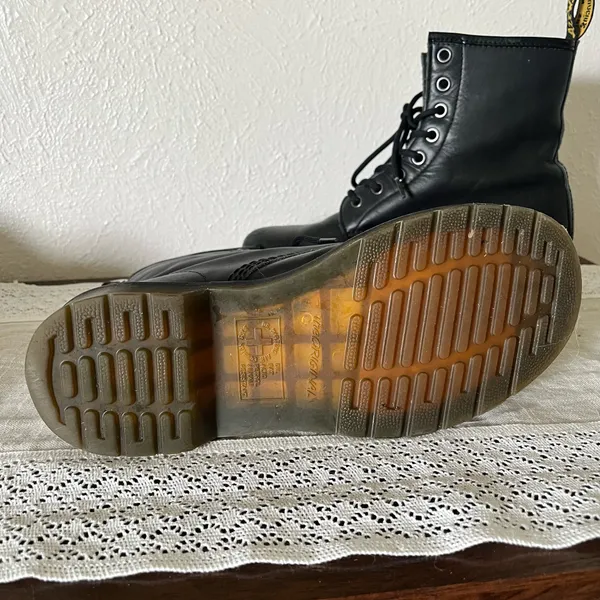 Women's Dr. Martens 1460 Black Smooth Leather Combat Boots 90s Y2k Size 7 Ladies - Image 5