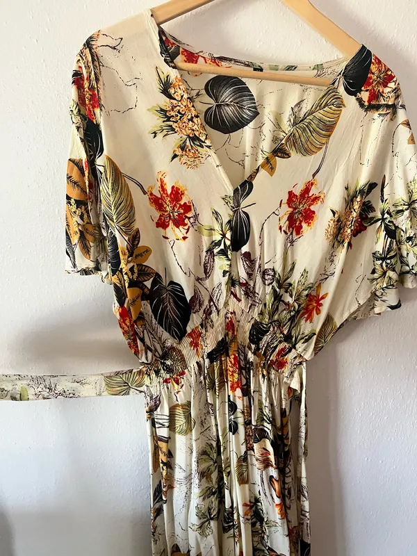 Boho Flower Dress size Medium Multiple - Image 5