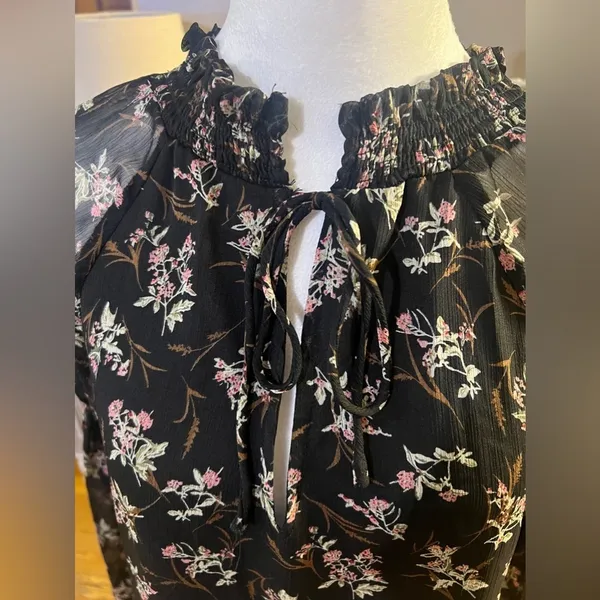 Vici Floral Blouse - Image 4