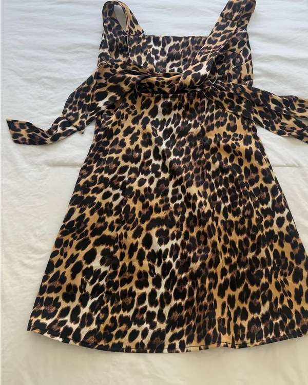 Urban outfitters women’s leopard mini dress - Image 3