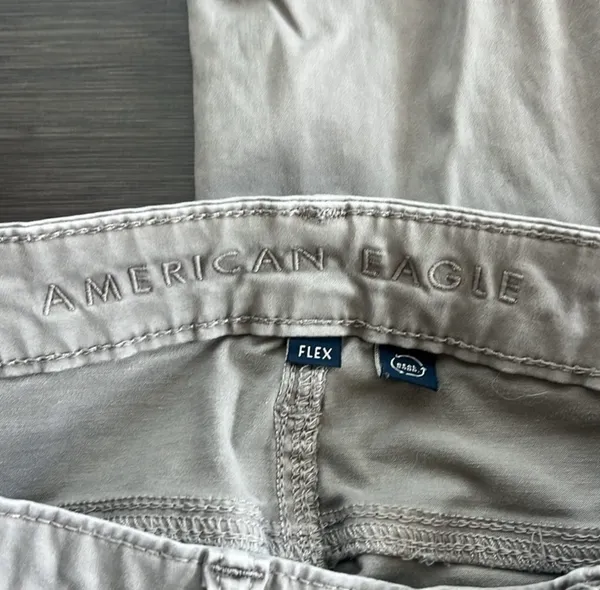 American eagle skinny grey jeans Size 28 x 32 Like new - Image 5