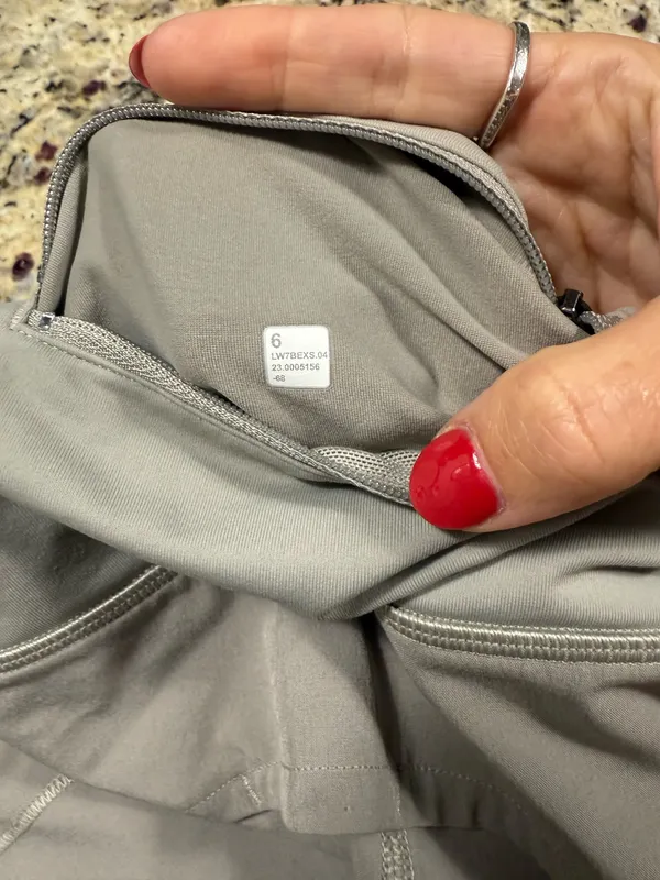 Lululemon Shorts Speed Up - Image 2