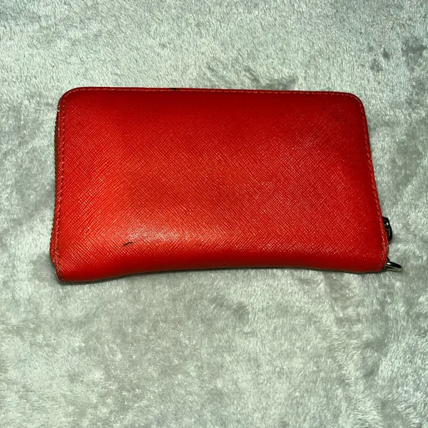 Michael Kors Vibrant Red/ Orange Wallet
GUC - Image 2