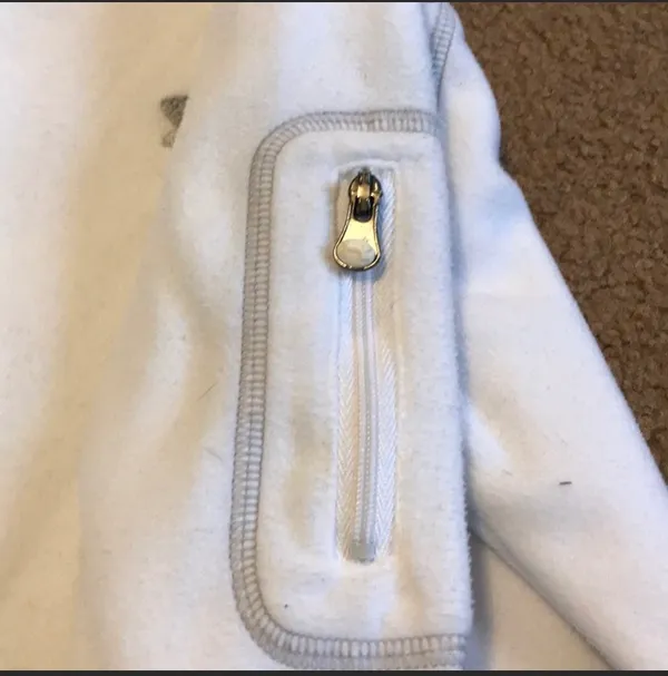 Under Armour 1/4 Zip - Image 3