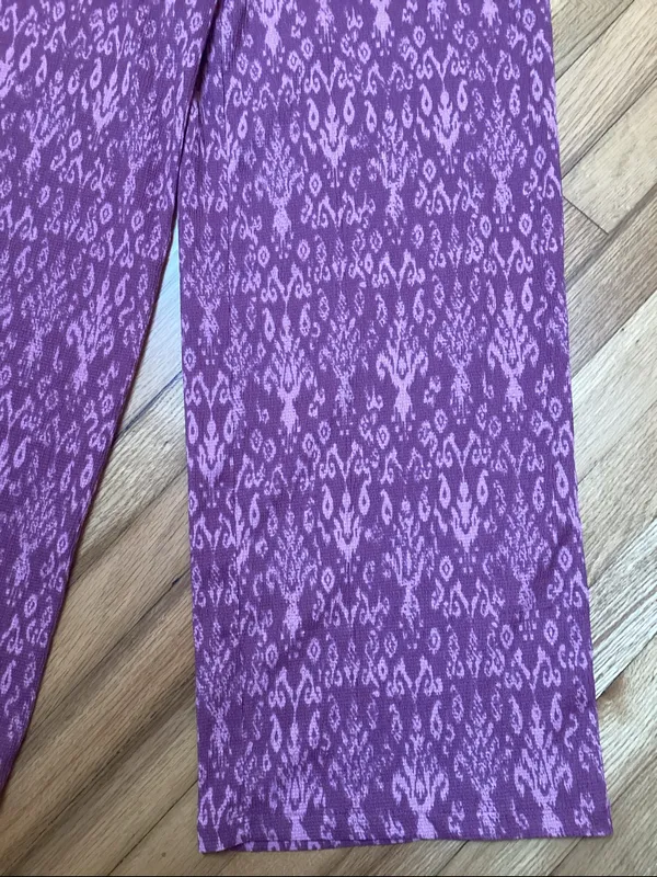 NWT Divided H&M dark pink patterned pull on pants size medium - Image 4