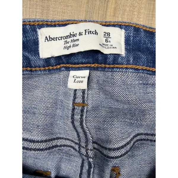 Abercrombie & Fitch Curve Love High Rise Mom Jeans Blue Distressed Women 6R 28‎ - Image 2