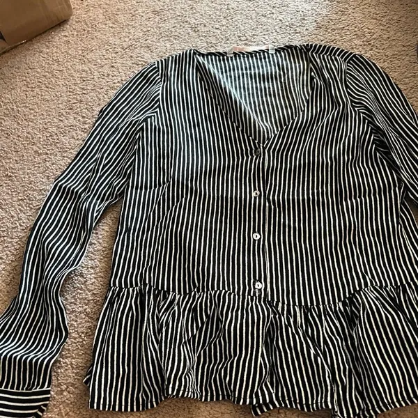 Zara‎ xs striped blouse - Image 5