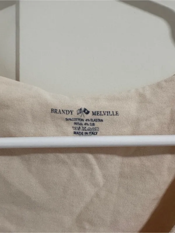 Brandy Melville Pale Pink V-Neck Ruched Short Sleeve Top - Image 2