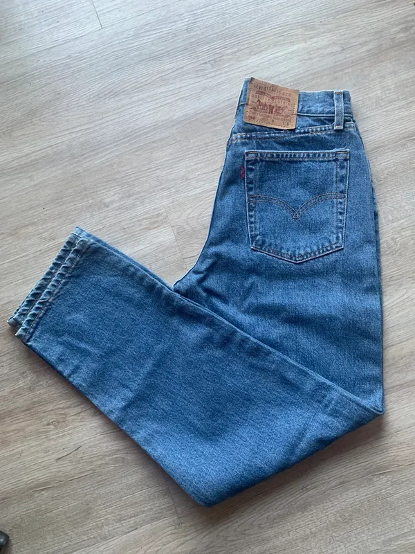 Vintage 560 Levi's jeans - Image 2