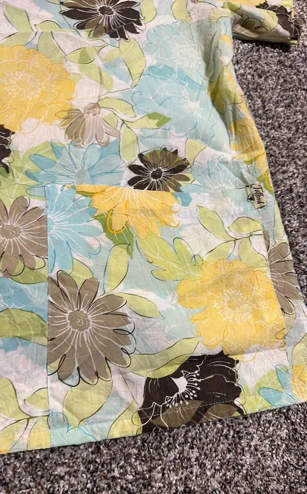 Scrub top Size L - Image 3