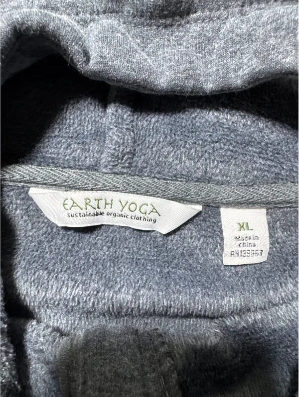 Earth Yoga XL Gray Sustainable Organic Cotton Zip-Up Hoodie - Image 5