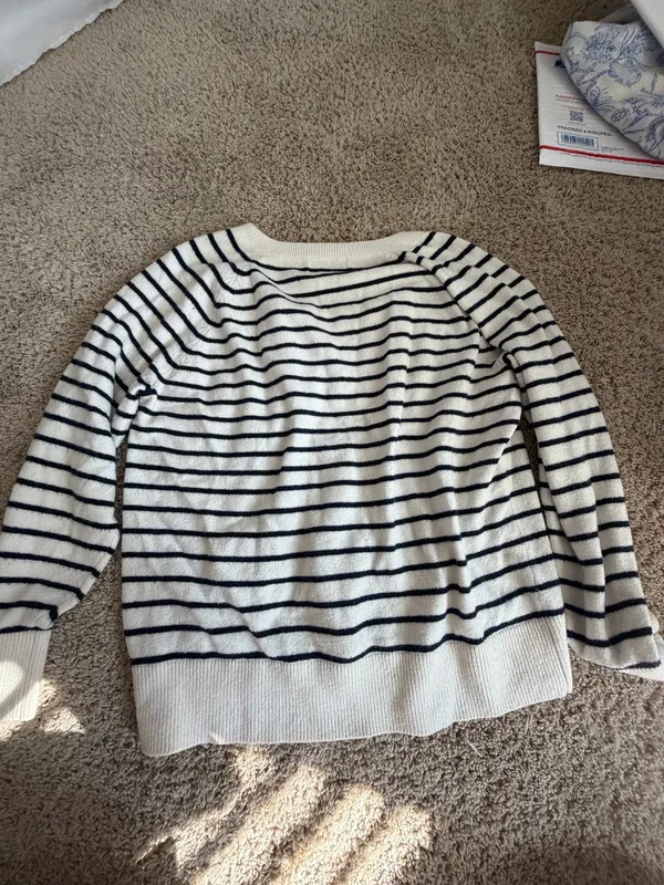 Old Navy Sweater - Image 2